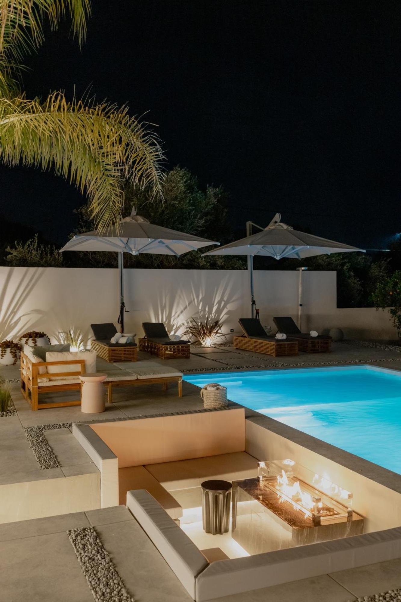 Nafplio Blue Topaz Poolside Villa Экстерьер фото