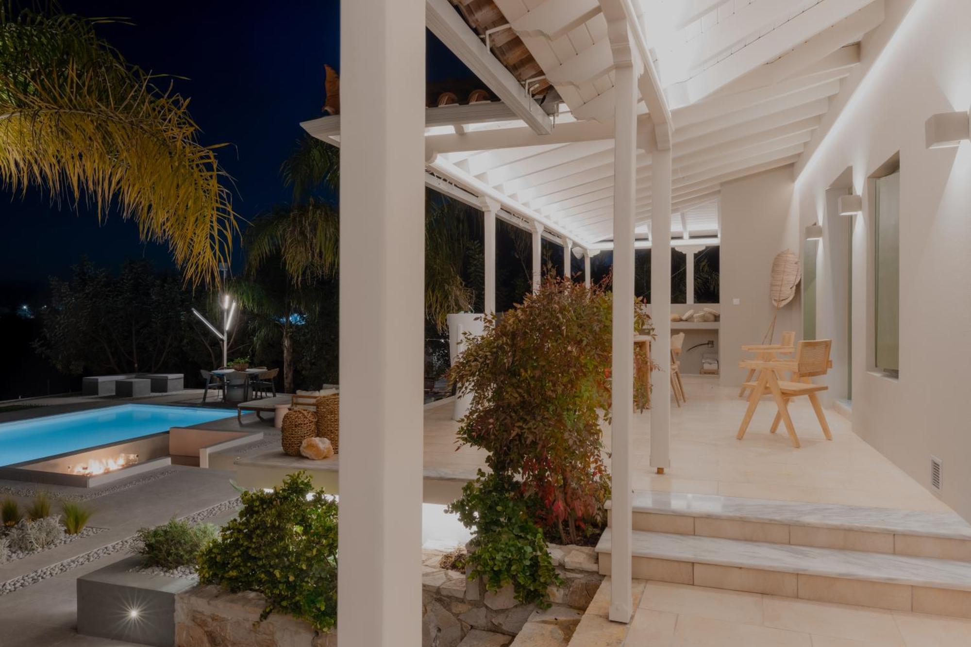Nafplio Blue Topaz Poolside Villa Экстерьер фото